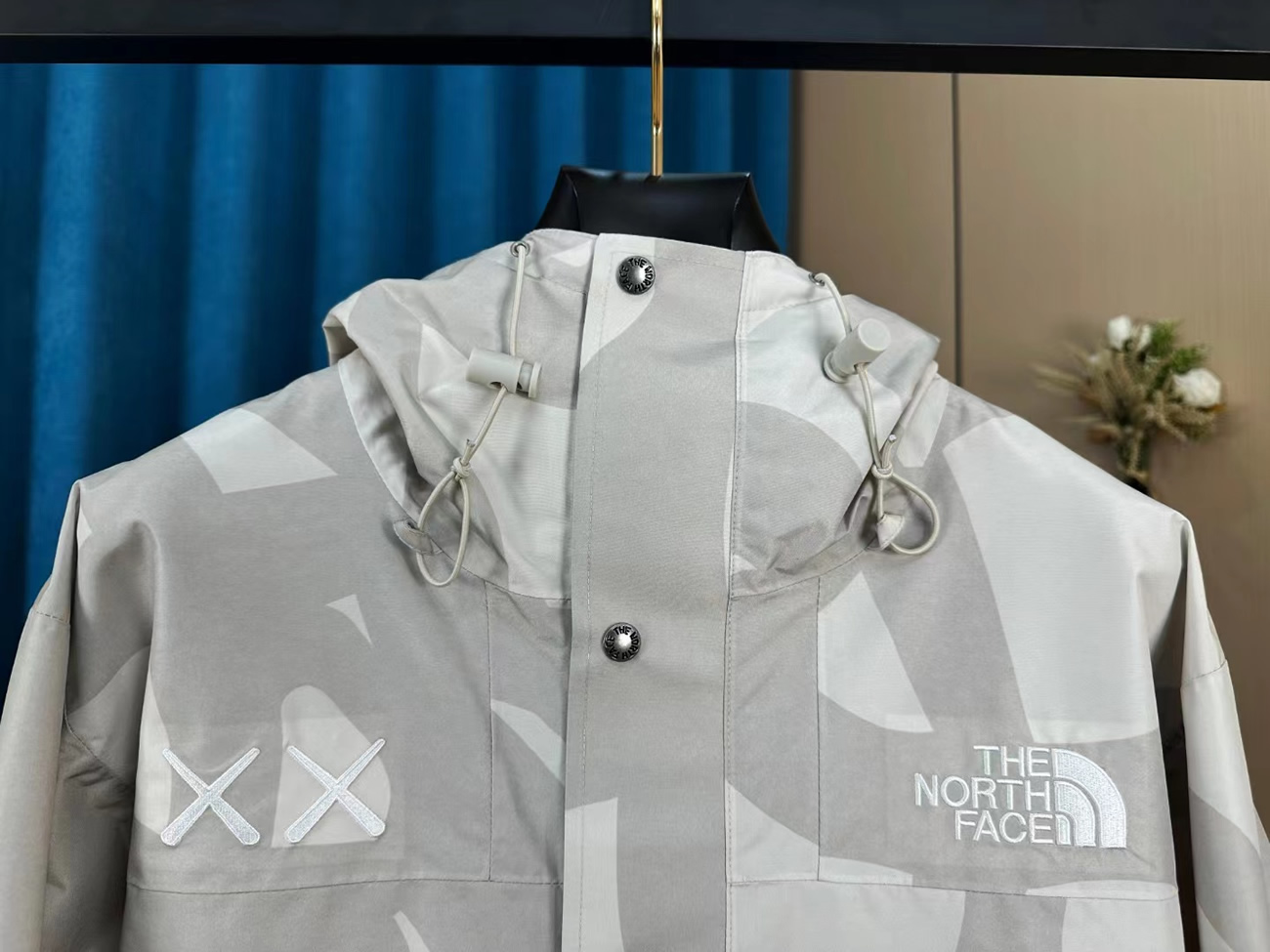 The North Face Xx Kaws Jacket (3) - newkick.cc